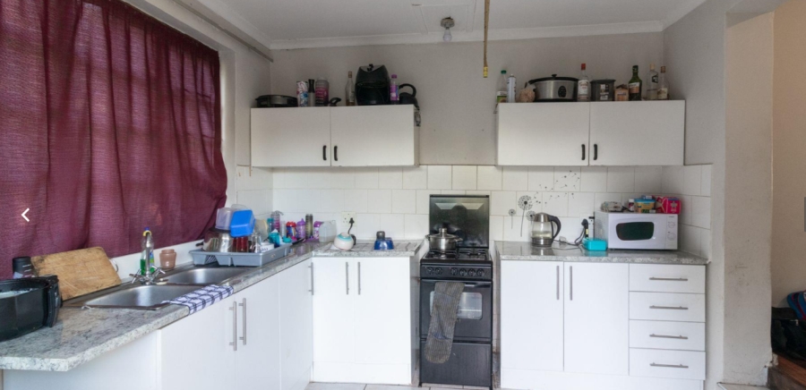 5 Bedroom Property for Sale in Abbotsford Eastern Cape